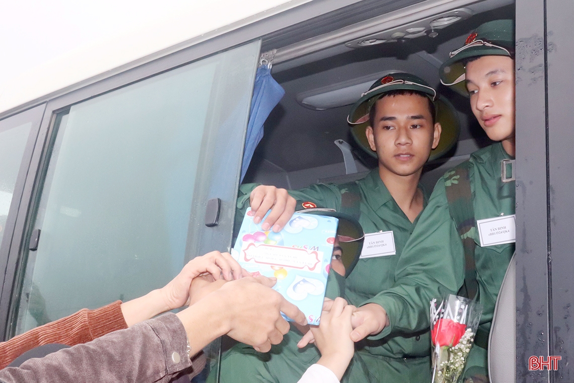 Xúc động và tự hào ngày lên đường nhập ngũ