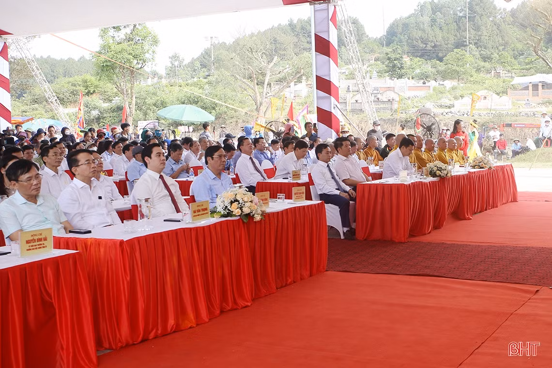 Thành kính Lễ Giỗ Quốc Tổ Hùng Vương ở Hà Tĩnh