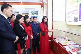 Khai mạc Trưng bày chuyên đề “Đại thi hào Nguyễn Du - ngàn năm nhớ mãi”