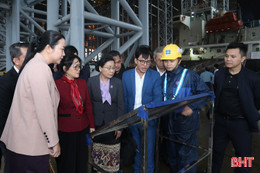 Đoàn đại biểu Tòa án nhân dân tối cao Lào tham quan KKT Vũng Áng