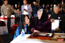 Xúc động chương trình “Tết tri ân liệt sĩ”