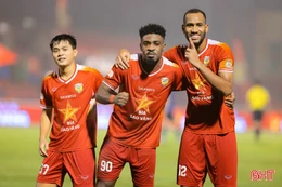 Hồng Lĩnh Hà Tĩnh - Hoàng Anh Gia Lai: dấu ấn VAR phút cuối và 3 điểm trọn vẹn!