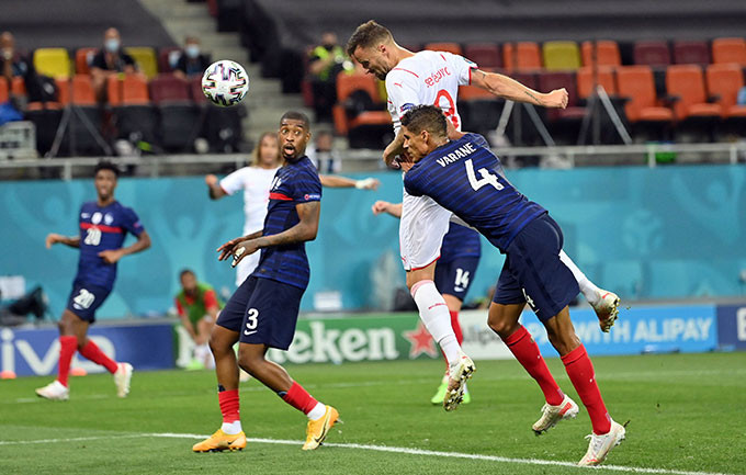 Mbappe hóa tội đồ, Pháp bị loại ở vòng 1/8
