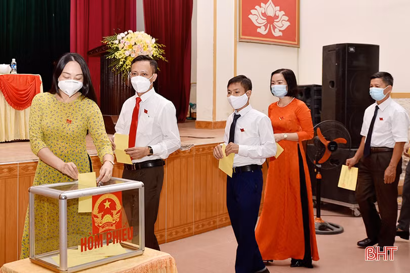 Bí thư Thị ủy Hồng Lĩnh Đặng Thanh Hải trúng cử chức danh Chủ tịch HĐND thị xã