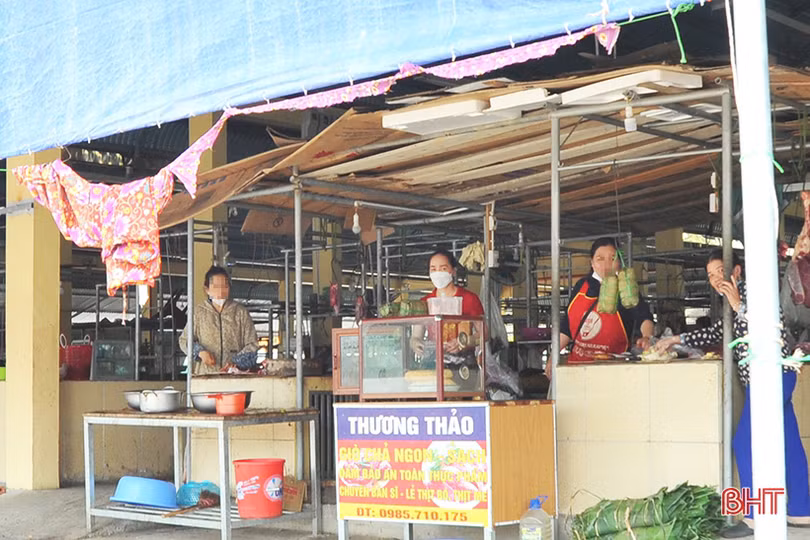 Hà Tĩnh: Dịch Covid-19 còn phức tạp, nhiều người dân vẫn... quên 5K!