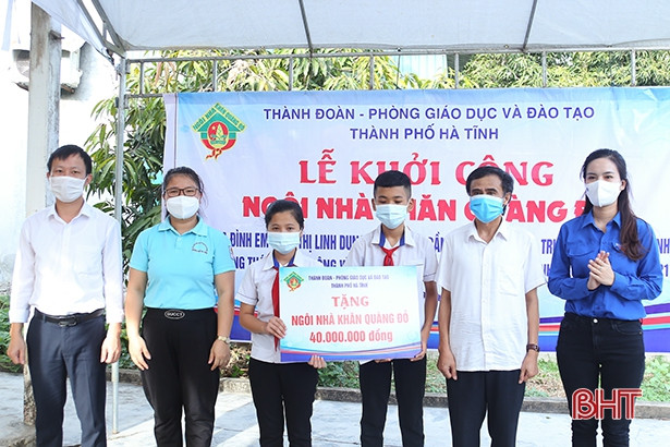 Xây Ngôi nhà khăn quàng đỏ” cho hoàn cảnh khó khăn ở TP Hà Tĩnh