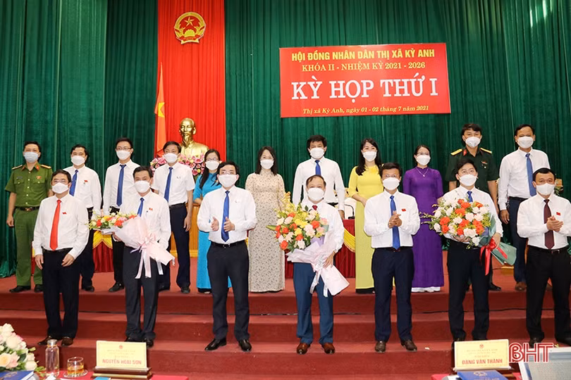 Thị xã Kỳ Anh kiện toàn các chức danh chủ chốt HĐND, UBND