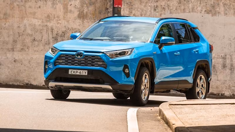 Toyota sắp ra mắt RAV 4 thế hệ mới