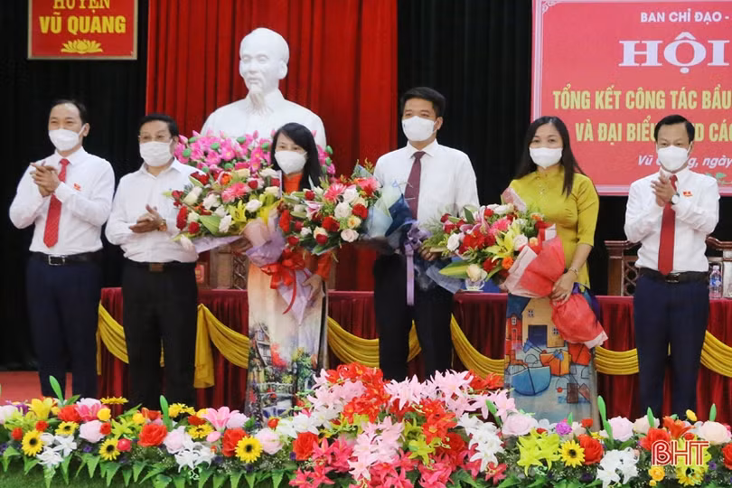 Ông Nguyễn Thiều Quang tái cử chức Chủ tịch HĐND huyện Vũ Quang