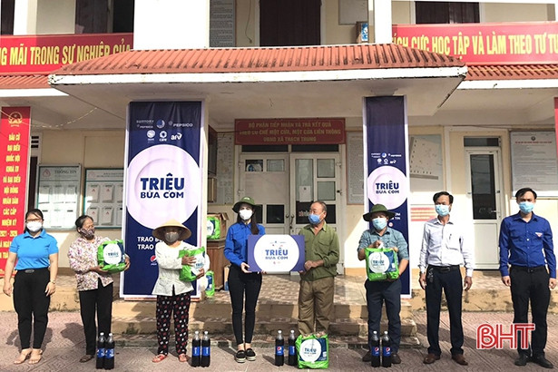 Trao 22.500 “bữa cơm” tới người nghèo, hoàn cảnh khó khăn ở Hà Tĩnh