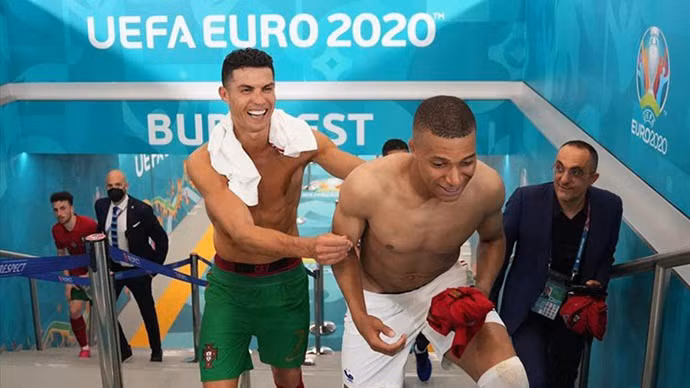 Top ngôi sao đắt giá hết hợp đồng trong năm 2022: Mbappe số 1, Ronaldo đứng thứ 11