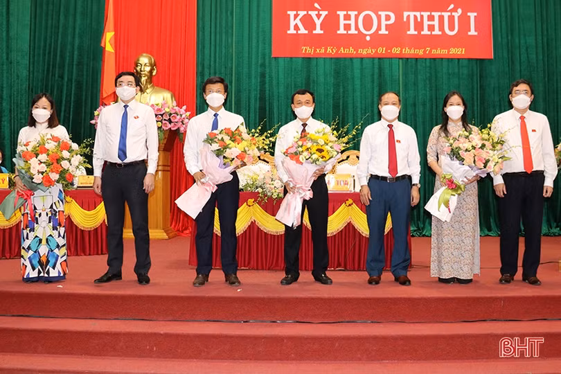 Thị xã Kỳ Anh kiện toàn các chức danh chủ chốt HĐND, UBND