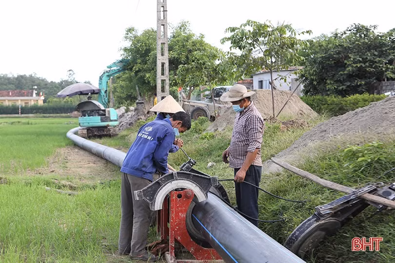 Linh hoạt, sáng tạo trong thi công dự án cấp nước sạch cho hơn 17 ngàn hộ dân Can Lộc và Lộc Hà