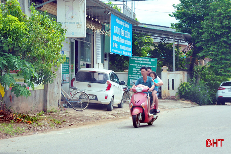 Hà Tĩnh: Dịch Covid-19 còn phức tạp, nhiều người dân vẫn... quên 5K!