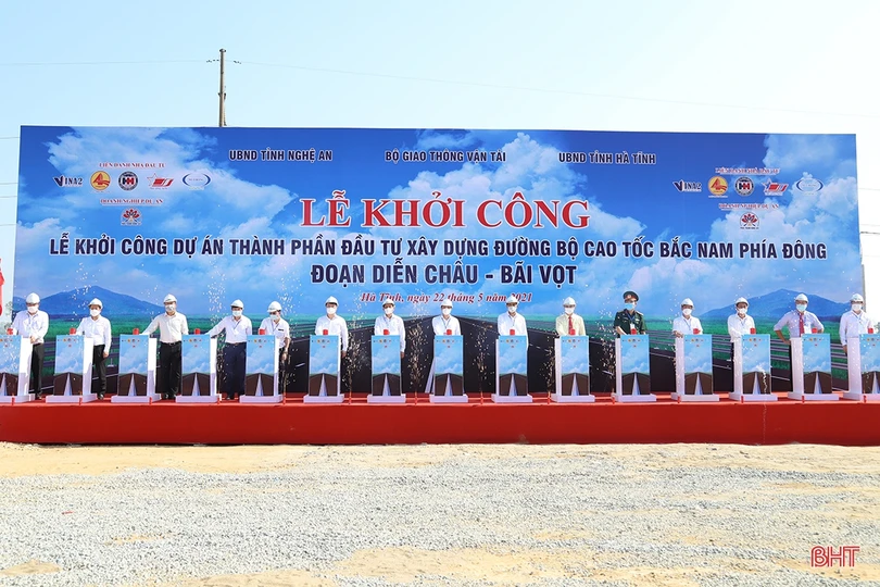 Hà Tĩnh tham gia hội nghị trực tuyến của Chính phủ nhằm gỡ vướng thi công cao tốc Bắc - Nam