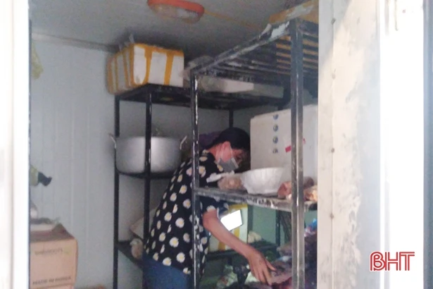 Ngành điện Hà Tĩnh nói gì khi nhiều nhà hàng ngừng hoạt động dài ngày, tiền điện vẫn cao?