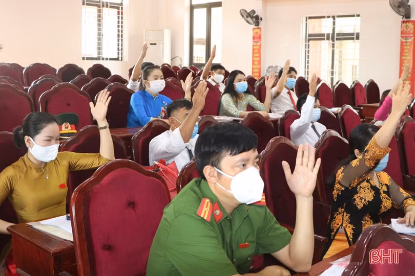 Ông Nguyễn Thiều Quang tái cử chức Chủ tịch HĐND huyện Vũ Quang