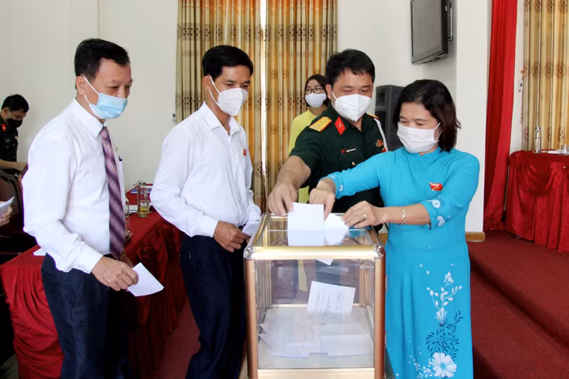 Bí thư Huyện ủy Hương Sơn Bùi Nhân Sâm trúng cử chức vụ Chủ tịch HĐND huyện