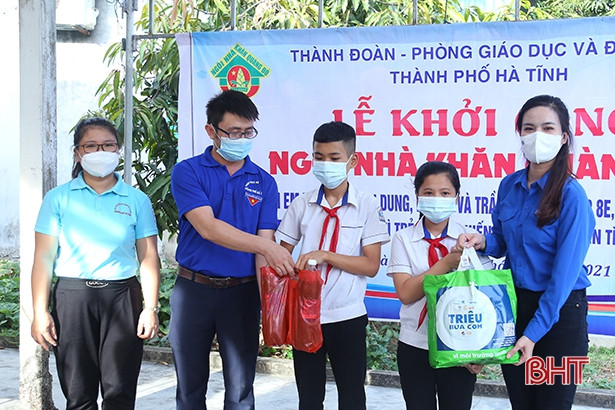 Xây Ngôi nhà khăn quàng đỏ” cho hoàn cảnh khó khăn ở TP Hà Tĩnh