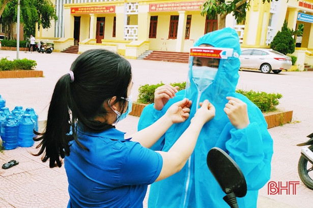 Thạch Long tập trung cao trong “cuộc chiến” với dịch Covid-19