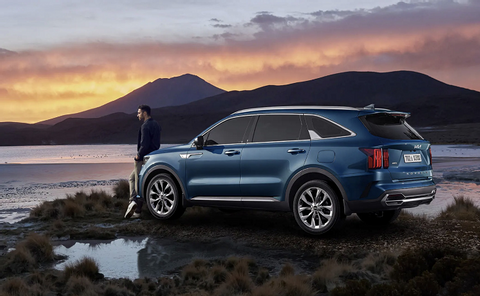 Kia Sorento 2022 ra mắt tại Hàn Quốc, thêm nhiều trang bị tiêu chuẩn