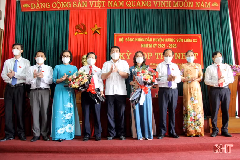 Bí thư Huyện ủy Hương Sơn Bùi Nhân Sâm trúng cử chức vụ Chủ tịch HĐND huyện