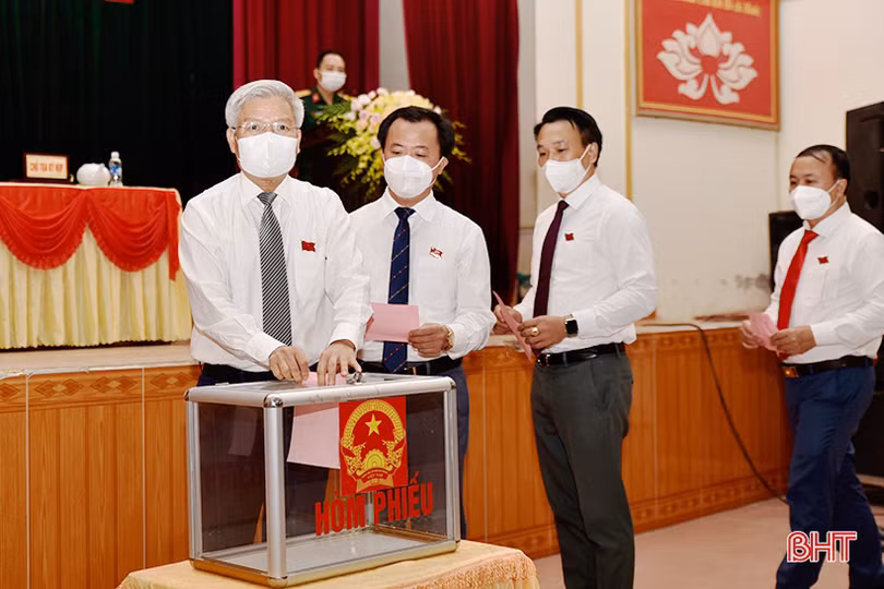 Bí thư Thị ủy Hồng Lĩnh Đặng Thanh Hải trúng cử chức danh Chủ tịch HĐND thị xã