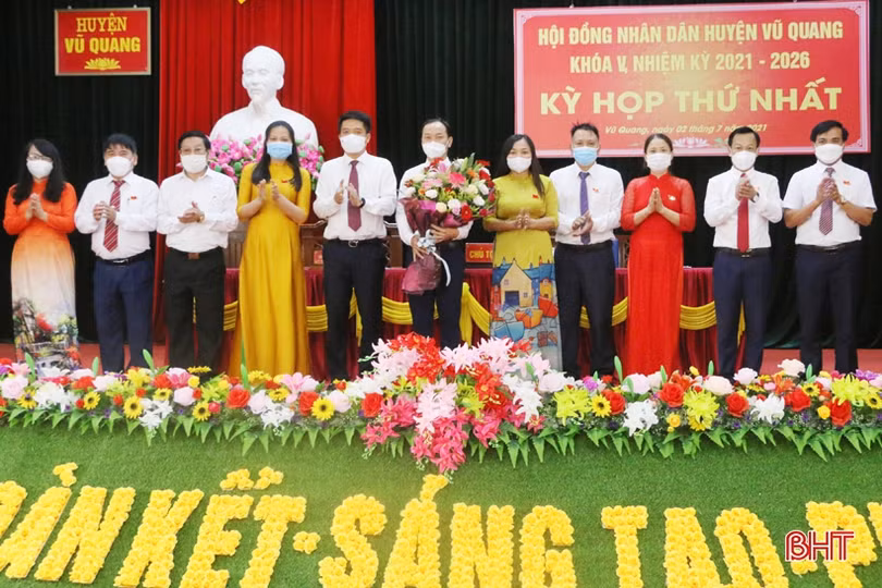 Ông Nguyễn Thiều Quang tái cử chức Chủ tịch HĐND huyện Vũ Quang