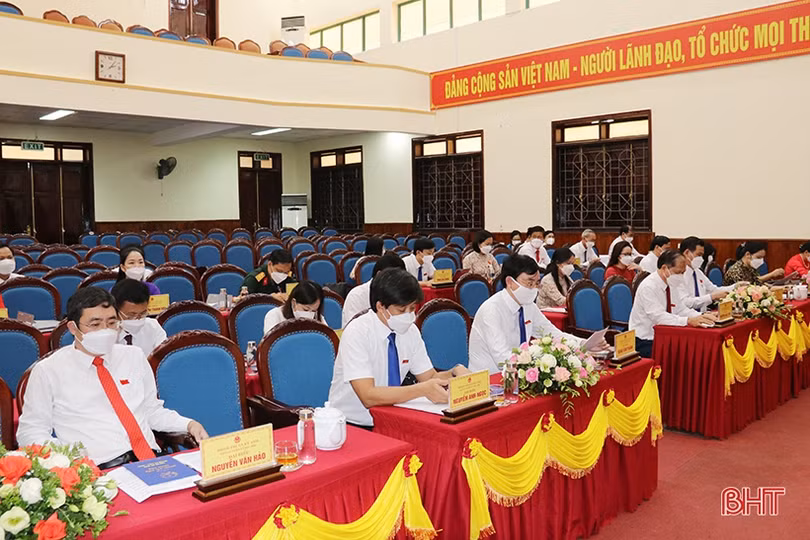 Thị xã Kỳ Anh kiện toàn các chức danh chủ chốt HĐND, UBND