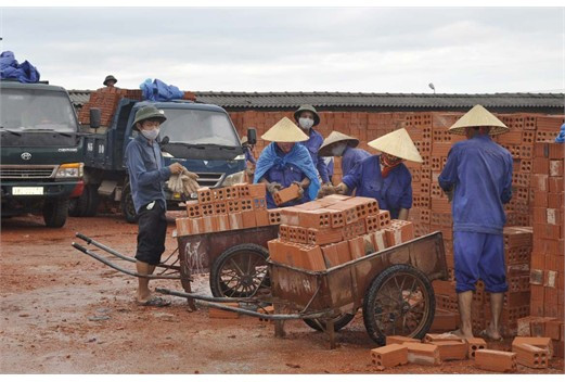Sản phẩm Gạch Cầu Họ được công bố "Tiêu chuẩn chất lượng hàng hóa" và hai lần đạt giải Vàng chất lượng Việt Nam…