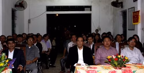 Bí thư Tỉnh ủy Nguyễn Thanh Bình tham dự ngày hội Đại đoàn kết toàn dân tộc tại phường Nam Hà