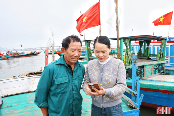 Các xã vùng biển Hà Tĩnh linh hoạt trong tuyên truyền bầu cử