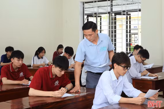Gần 18.600 thí sinh Hà Tĩnh làm thủ tục dự thi tốt nghiệp THPT 2026