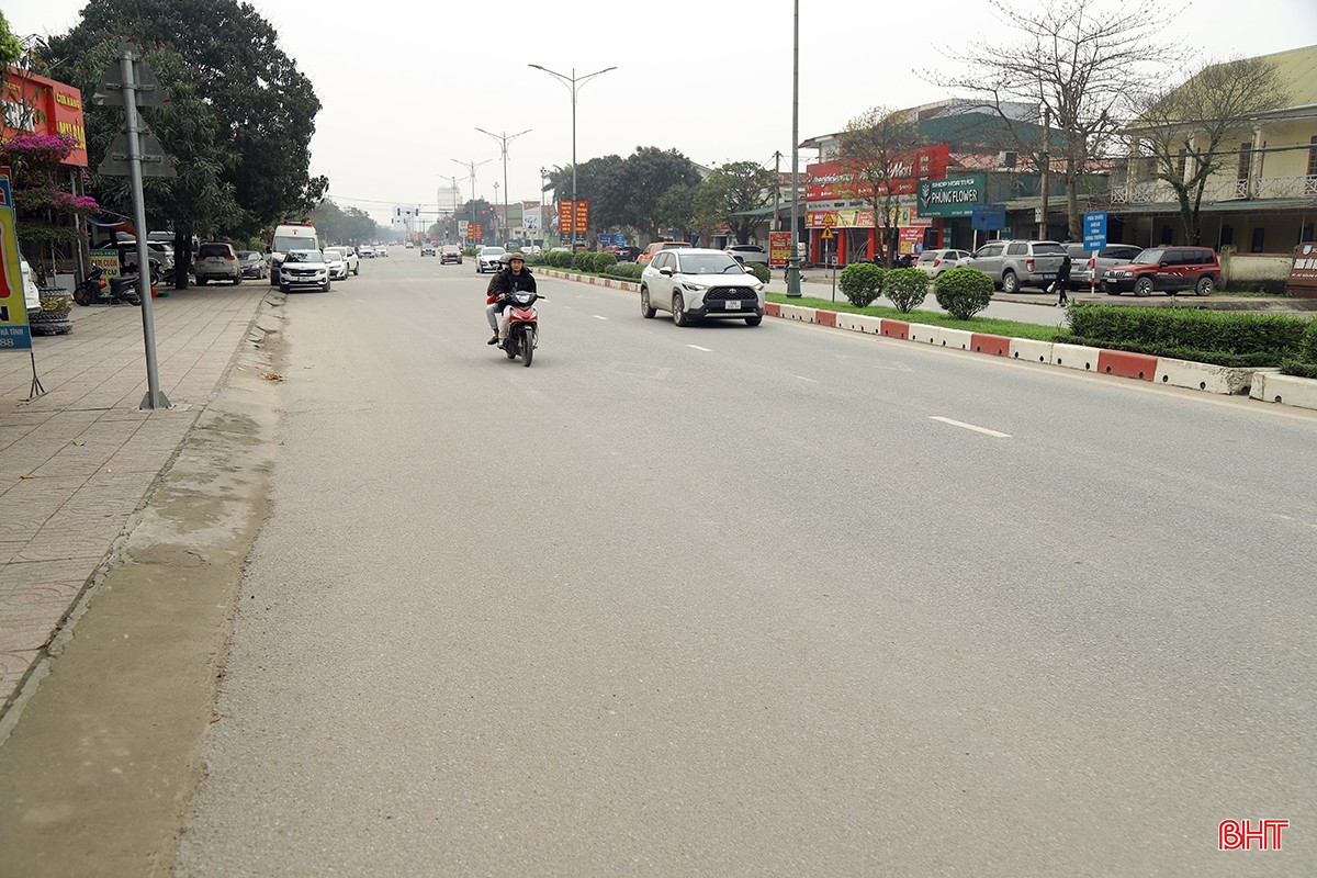 bqbht_br_vach-son-ke-duong-3a.jpg