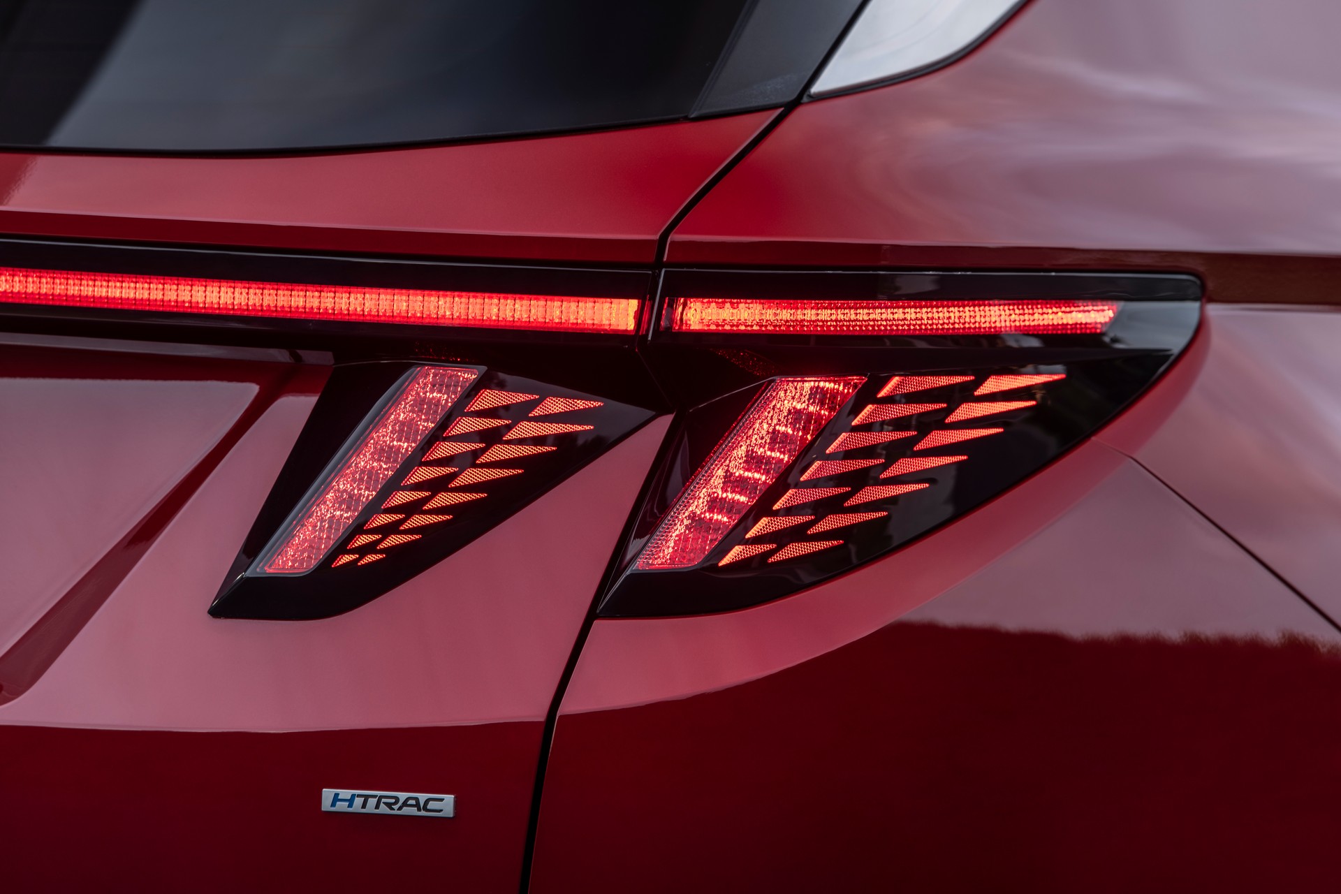 Hyundai Tucson thế hệ mới giá từ 25.000 USD