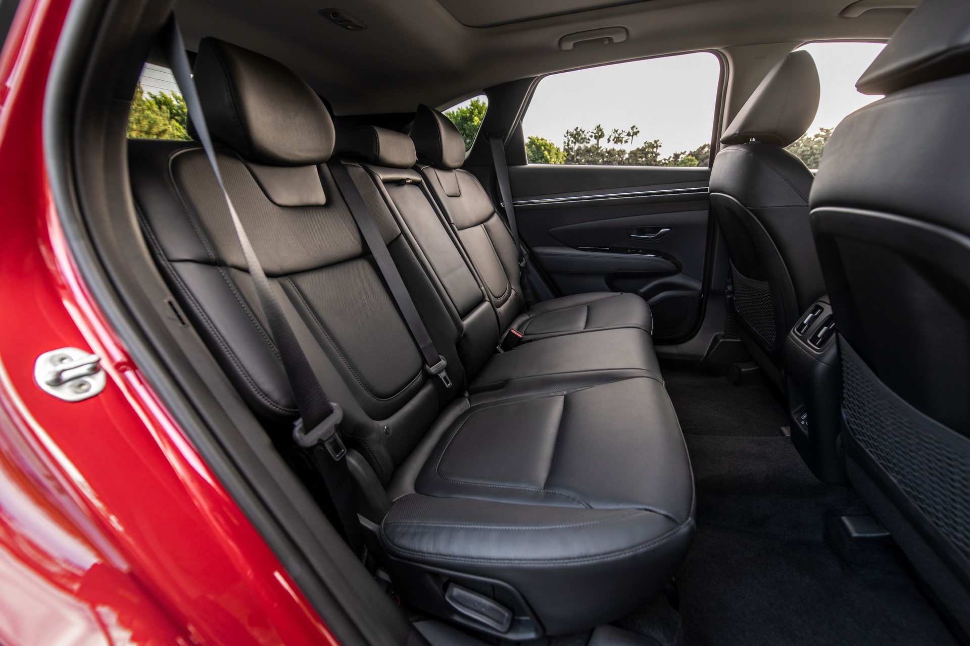Hyundai Tucson thế hệ mới giá từ 25.000 USD