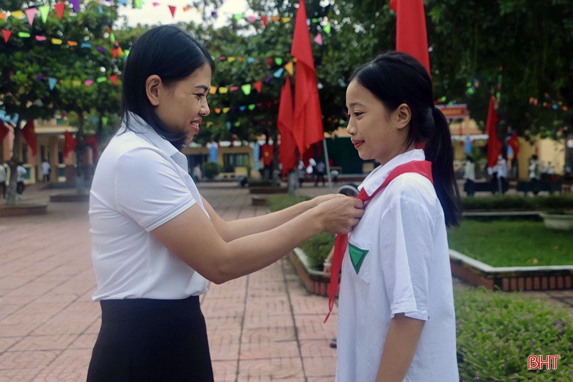 Hơn 350 ngàn giáo viên, học sinh Hà Tĩnh náo nức khai trường