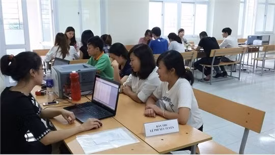 Thí sinh được rút hồ sơ và điều chỉnh nguyện vọng ngay tại Sở GD-ĐT ảnh 1