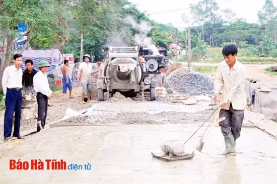 Đẩy mạnh các phong trào thi đua chào mừng đại hội Đảng các cấp ảnh 2