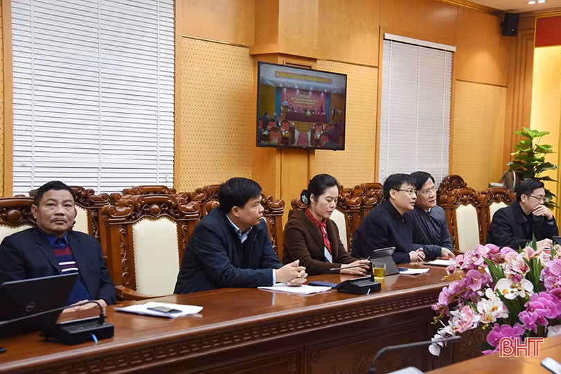 Tiếp tục đấu tranh phòng chống tham nhũng với quyết tâm cao hơn, mạnh mẽ hơn