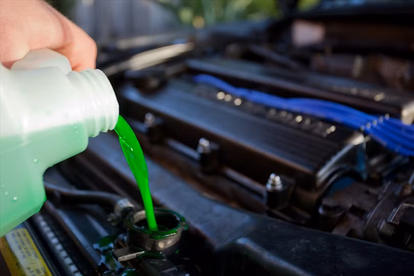 Cách khởi động xe ôtô trong tiết trời lạnh giá