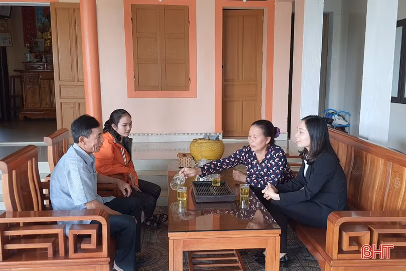 Người dân huyện Kỳ Anh hãnh diện khi được gắn biển “Nhà sạch vườn đẹp”