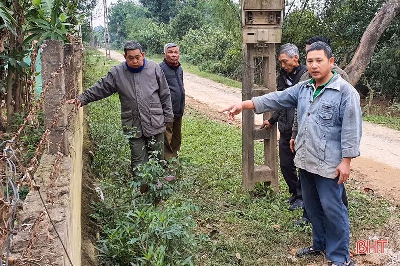 Đường trục chính xuống cấp, thôn khó xây dựng khu dân cư kiểu mẫu