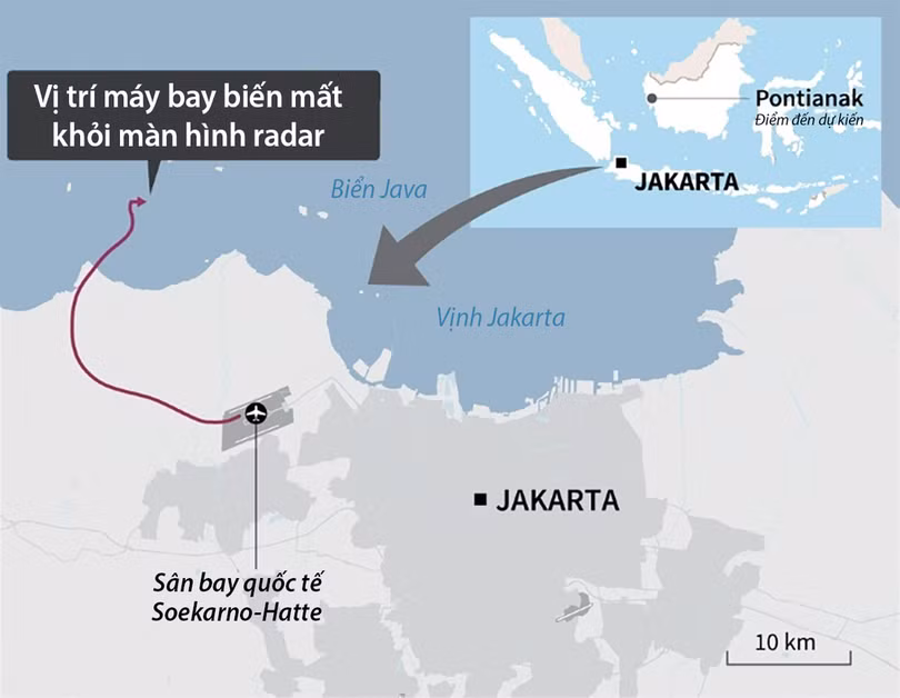 Trục vớt mảnh máy bay Indonesia từ độ sâu 23 mét