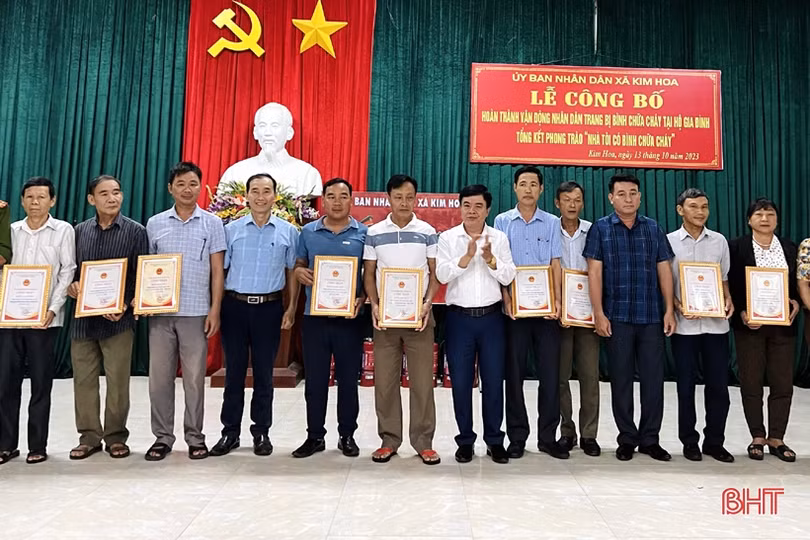 Xã đầu tiên ở Hương Sơn 100% hộ dân có bình chữa cháy