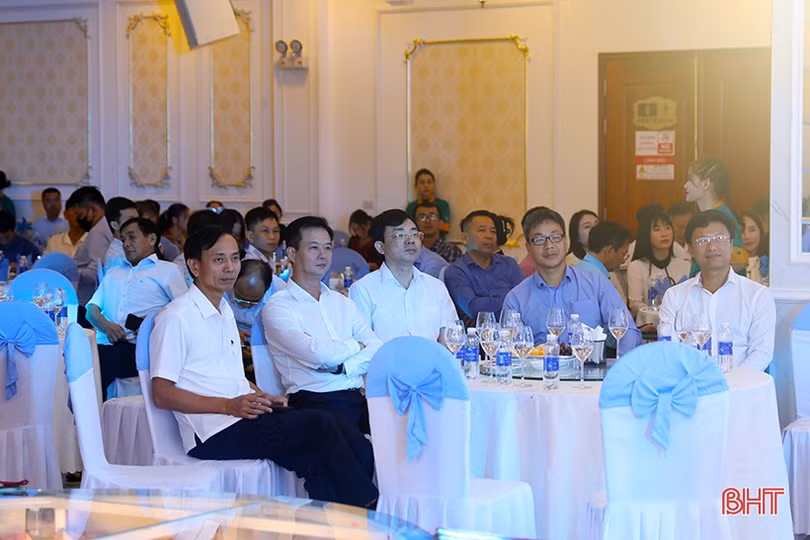Các địa phương vinh danh doanh nghiệp, doanh nhân tiêu biểu