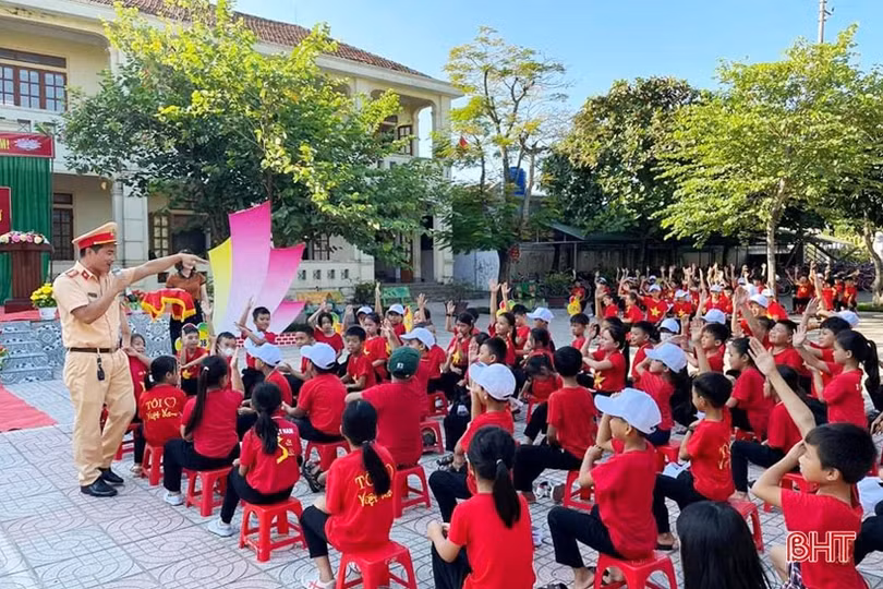 Thượng tôn pháp luật để xây dựng văn hóa giao thông