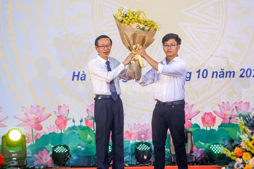 Chủ nhân HCV Olympic Hóa học chọn bến đỗ là ĐH Sư phạm Hà Nội