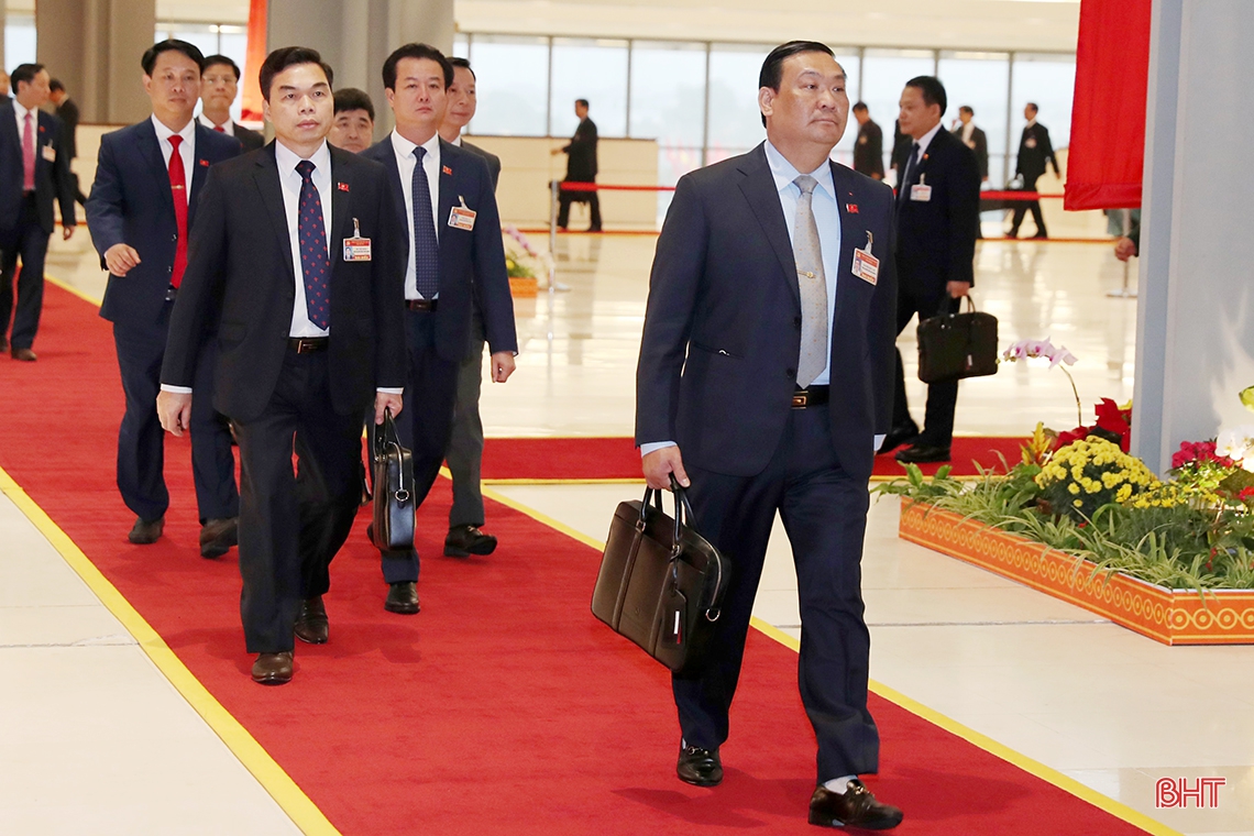 Sáng nay, Đại hội XIII thảo luận Văn kiện tại hội trường