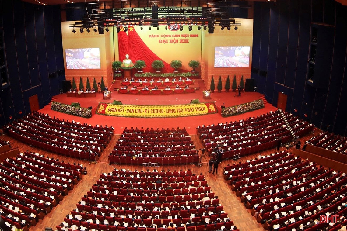 Đại biểu Đại hội XIII đề xuất các giải pháp phát triển đất nước
